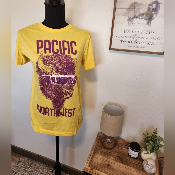 Tops - PACIFIC NORTHWEST TEE